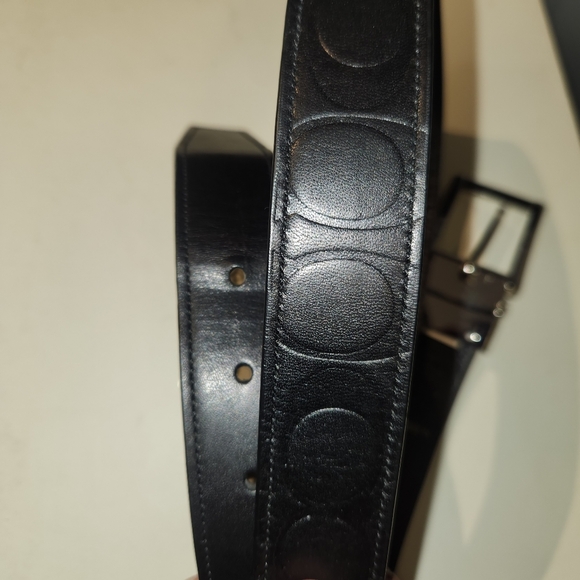 Coach Other - COACH Women's Black Leather Belt with Embossed Signature C Pattern - Size 34